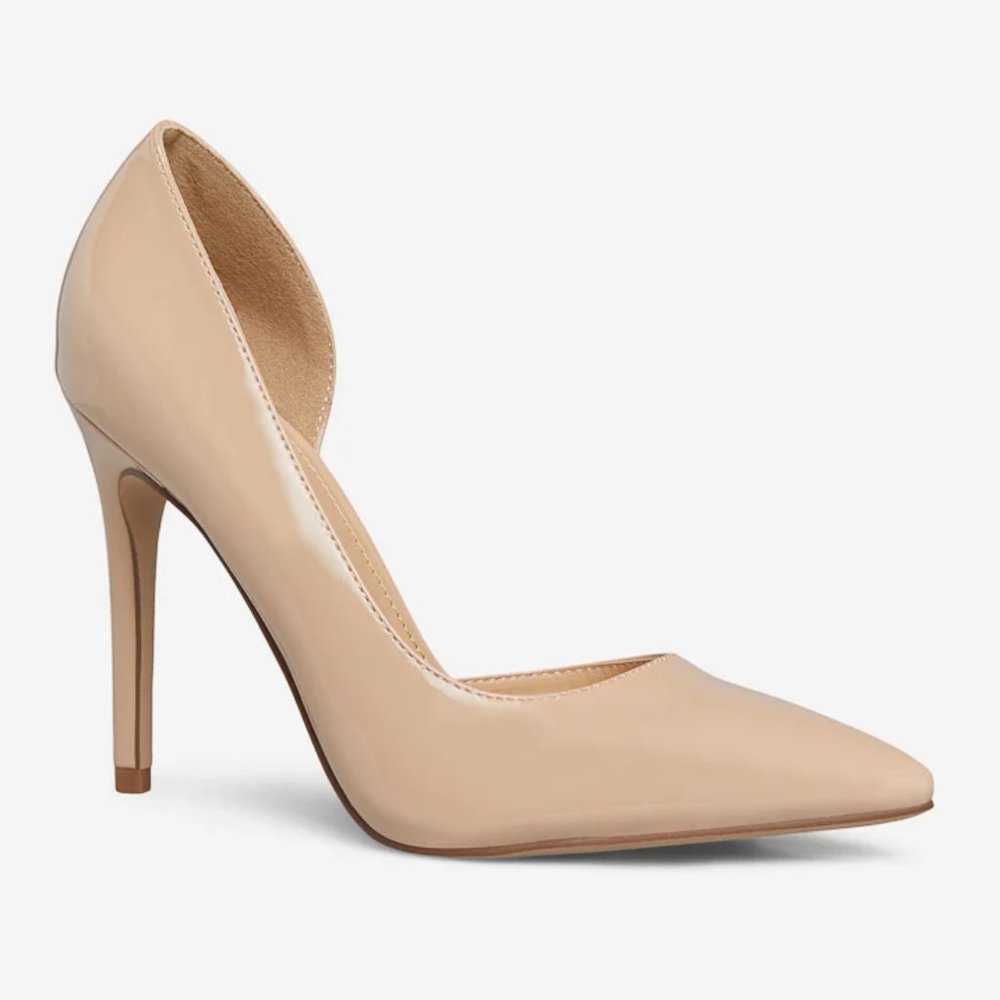NEW IN BOX - Annakay Pointed Toe Pump Beige